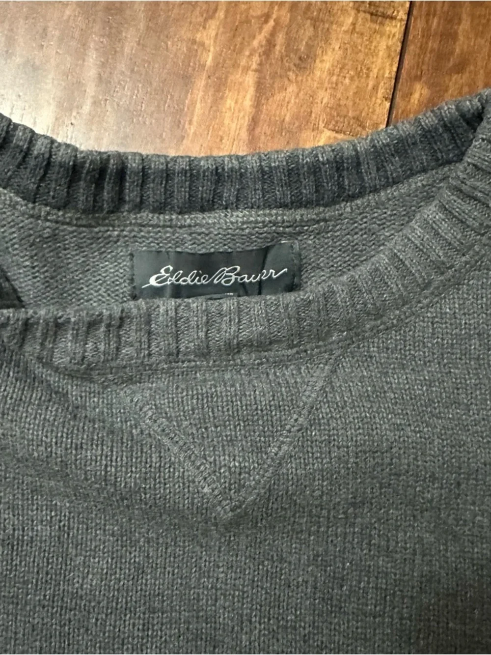 Eddie Bauer Men's Dark Gray Crewneck Sweater - Picture 6 of 7